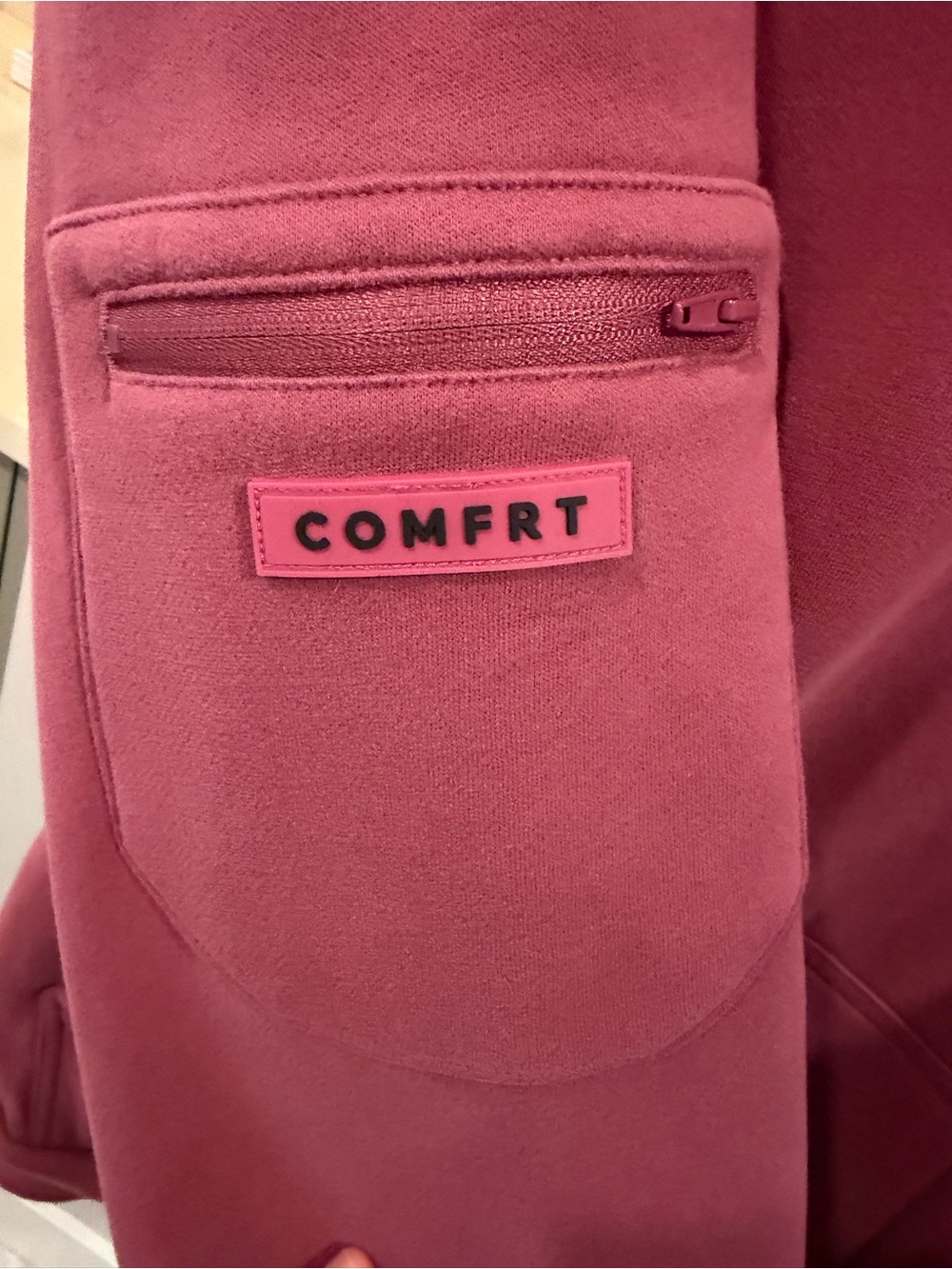 Comfrt Travel Essentials set Medium - Picture 3 of 8